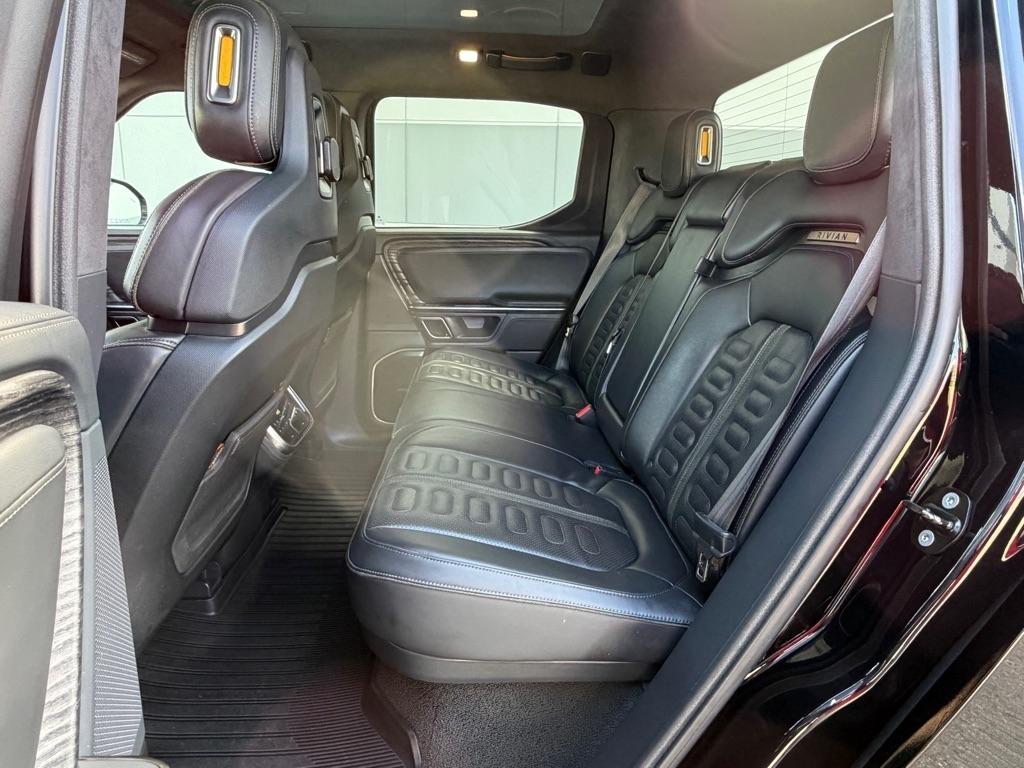 Rivian R1T Adventure 2022