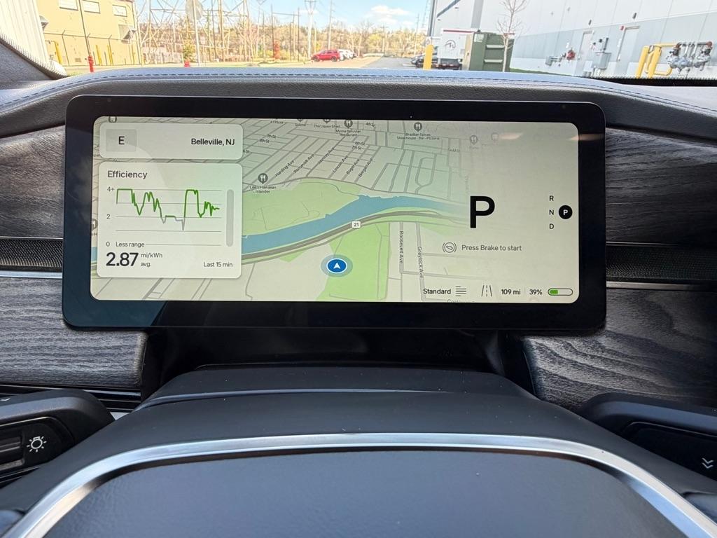 Rivian R1T Adventure 2022