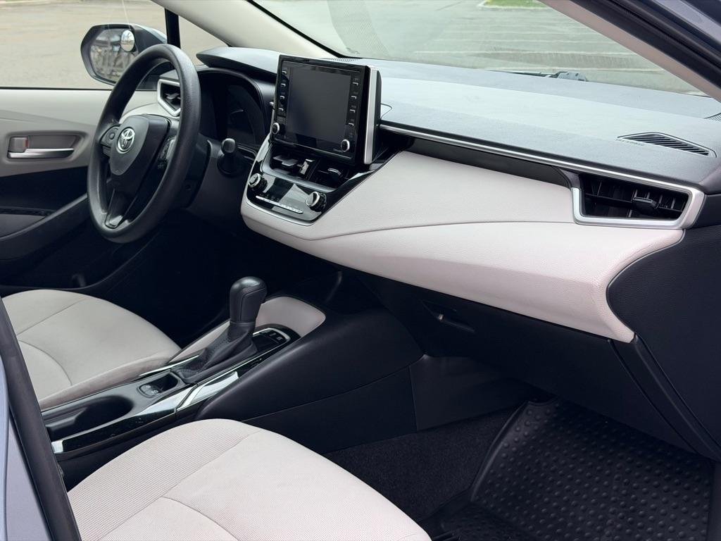 Toyota Corolla LE Hybrid 2021