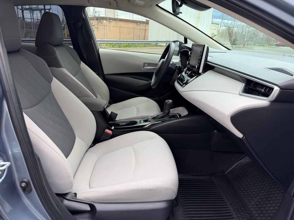 Toyota Corolla LE Hybrid 2021