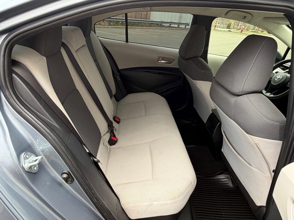 Toyota Corolla LE Hybrid 2021