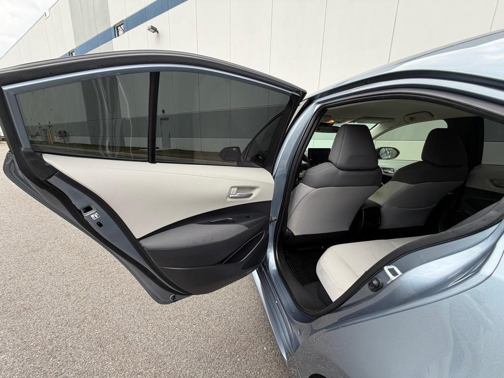 Toyota Corolla LE Hybrid 2021