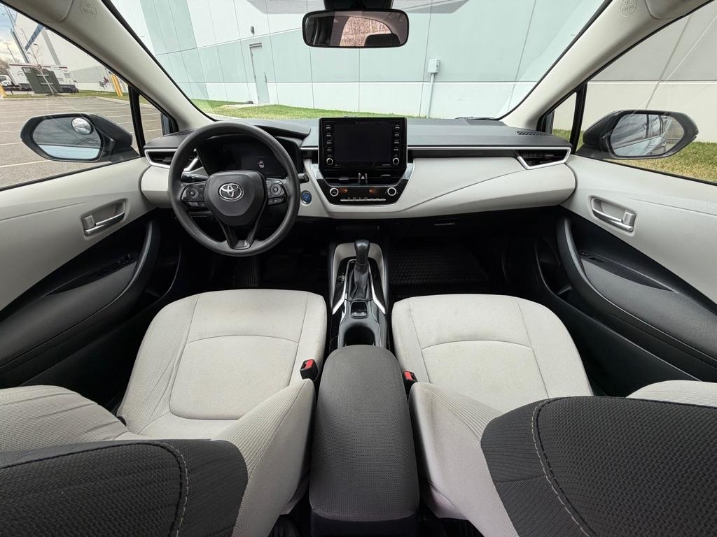 Toyota Corolla LE Hybrid 2021