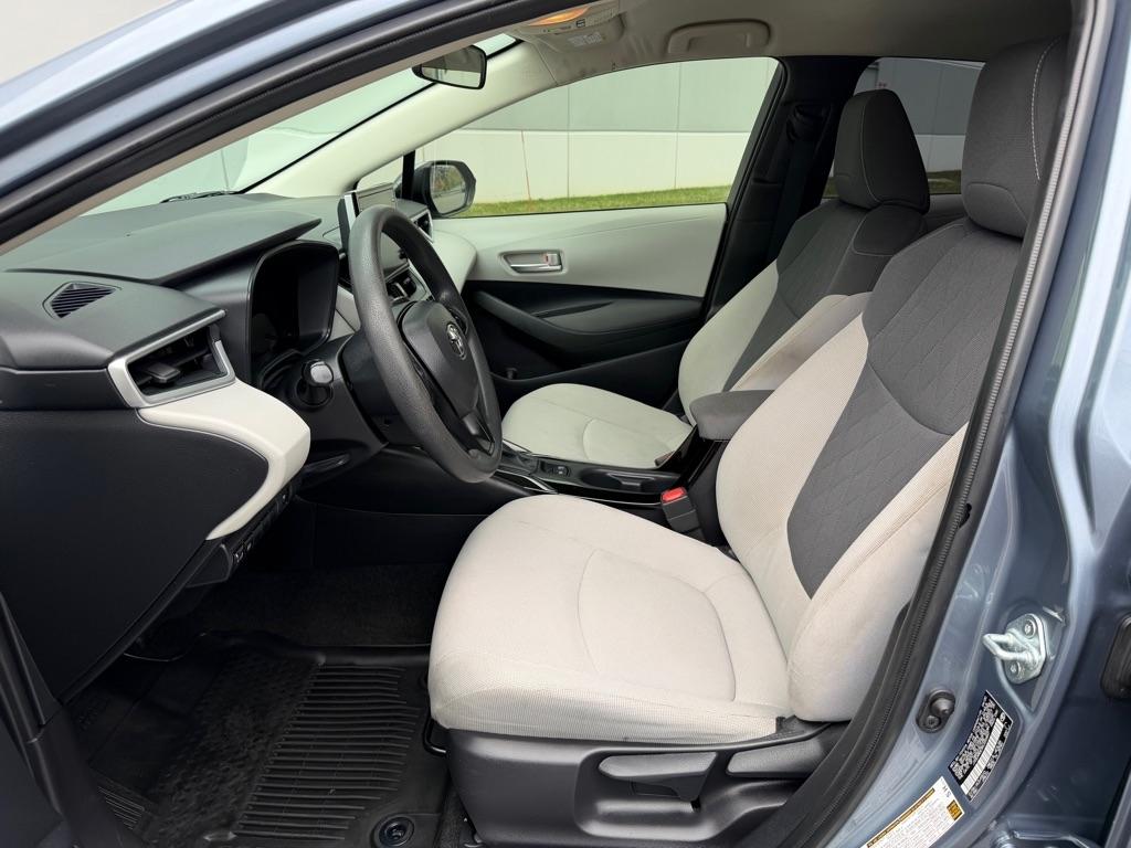 Toyota Corolla LE Hybrid 2021