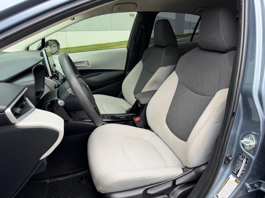 Toyota Corolla LE Hybrid 2021