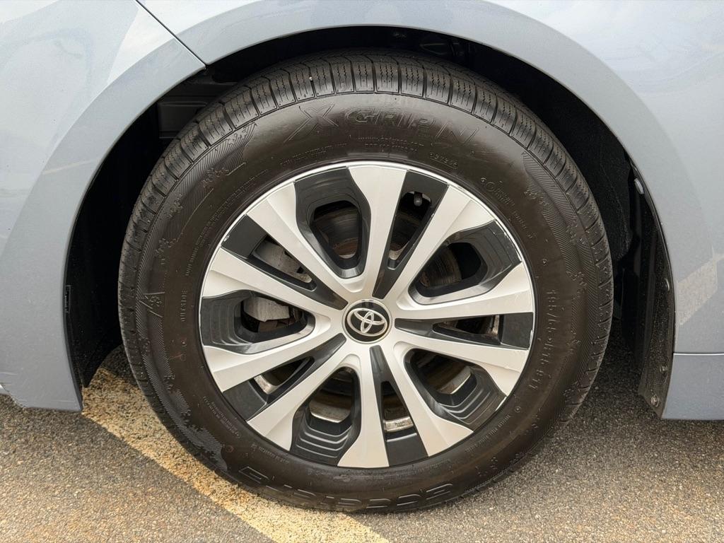 Toyota Corolla LE Hybrid 2021