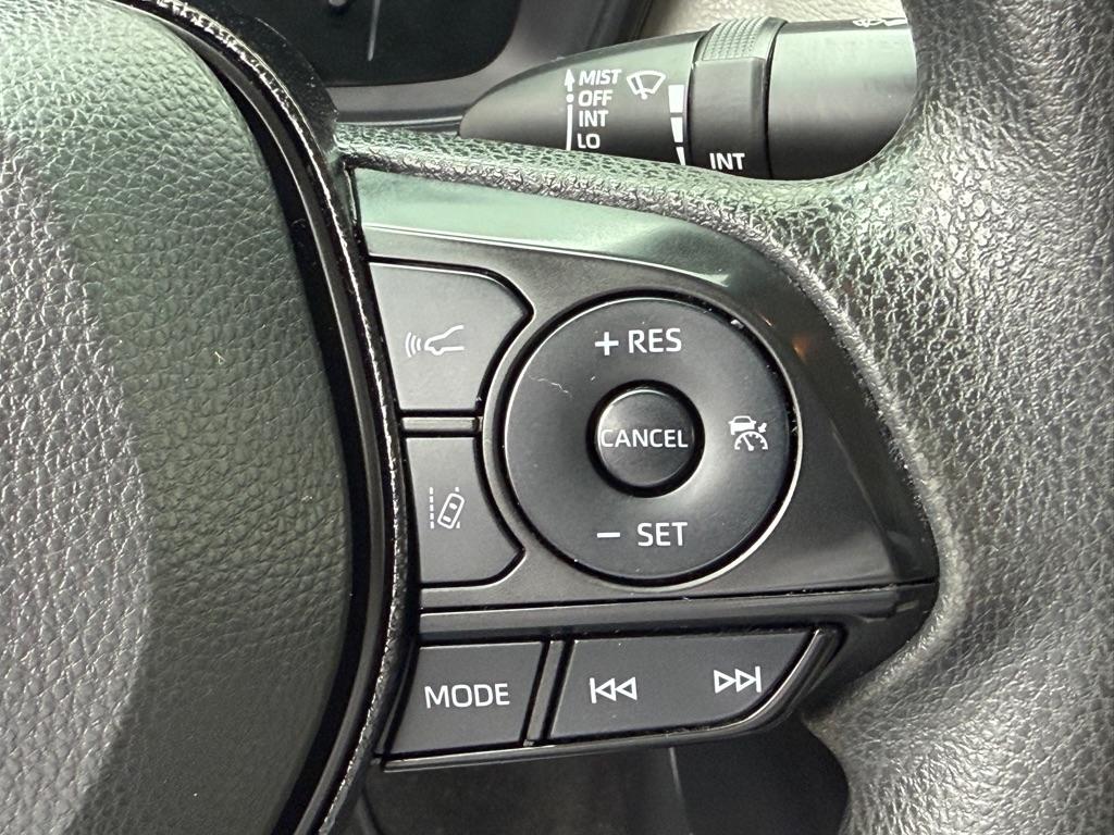 Toyota Corolla LE Hybrid 2021