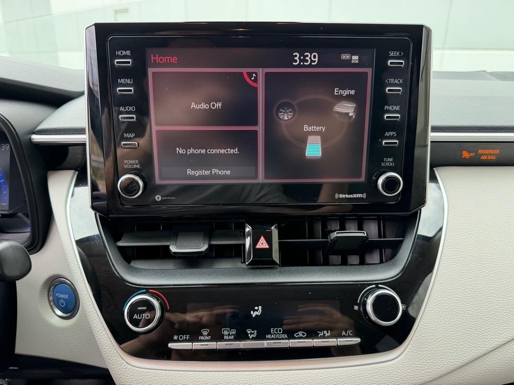 Toyota Corolla LE Hybrid 2021