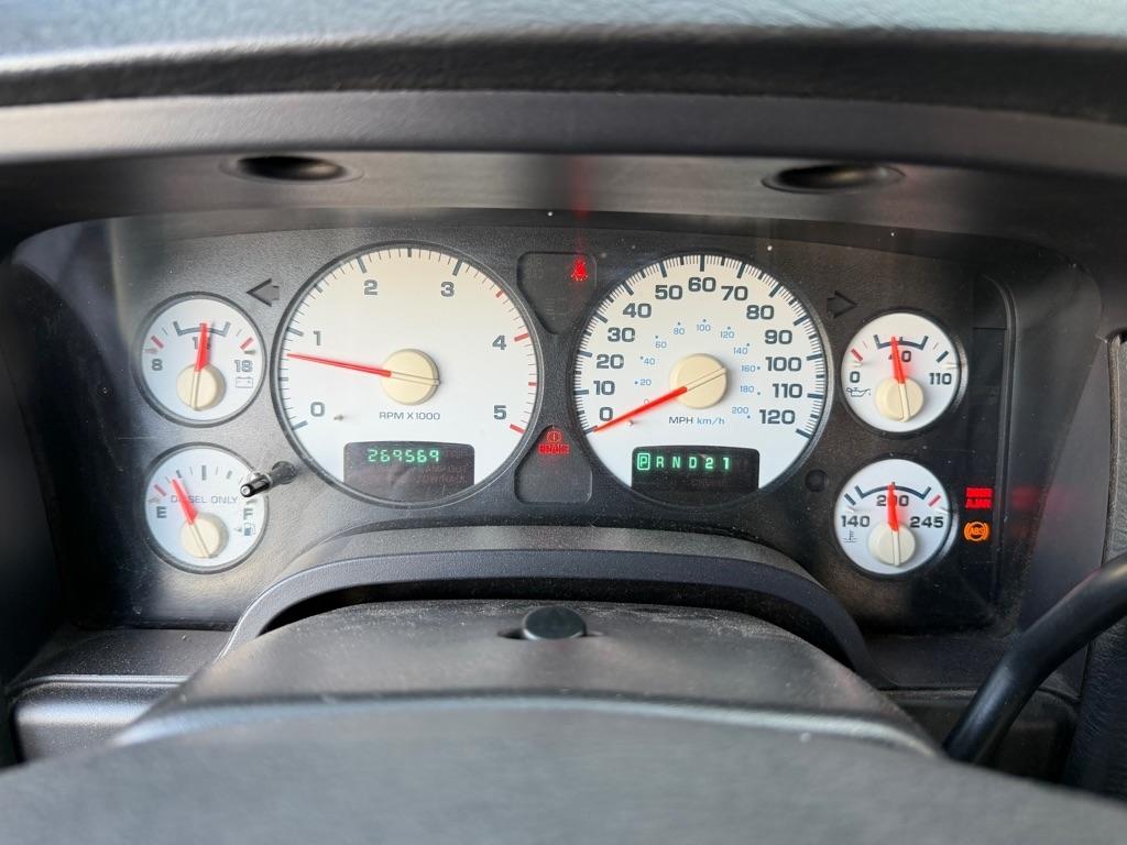 Dodge Ram 2500 4dr Quad Cab 160.5" WB 4WD ST 2004
