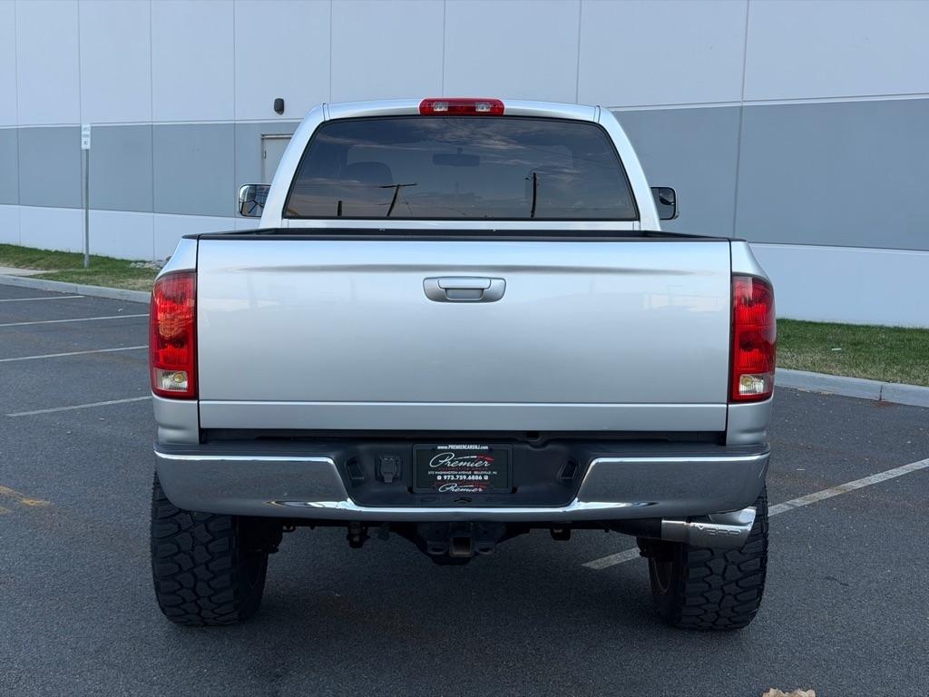Dodge Ram 2500 4dr Quad Cab 160.5" WB 4WD ST 2004