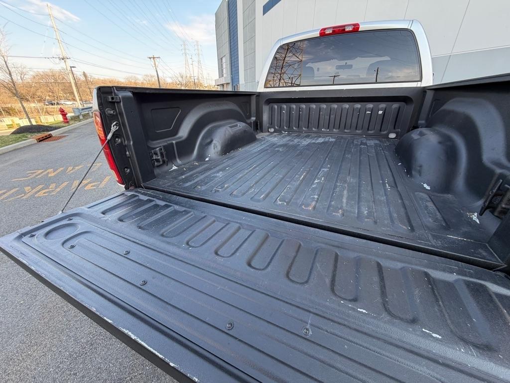Dodge Ram 2500 4dr Quad Cab 160.5" WB 4WD ST 2004