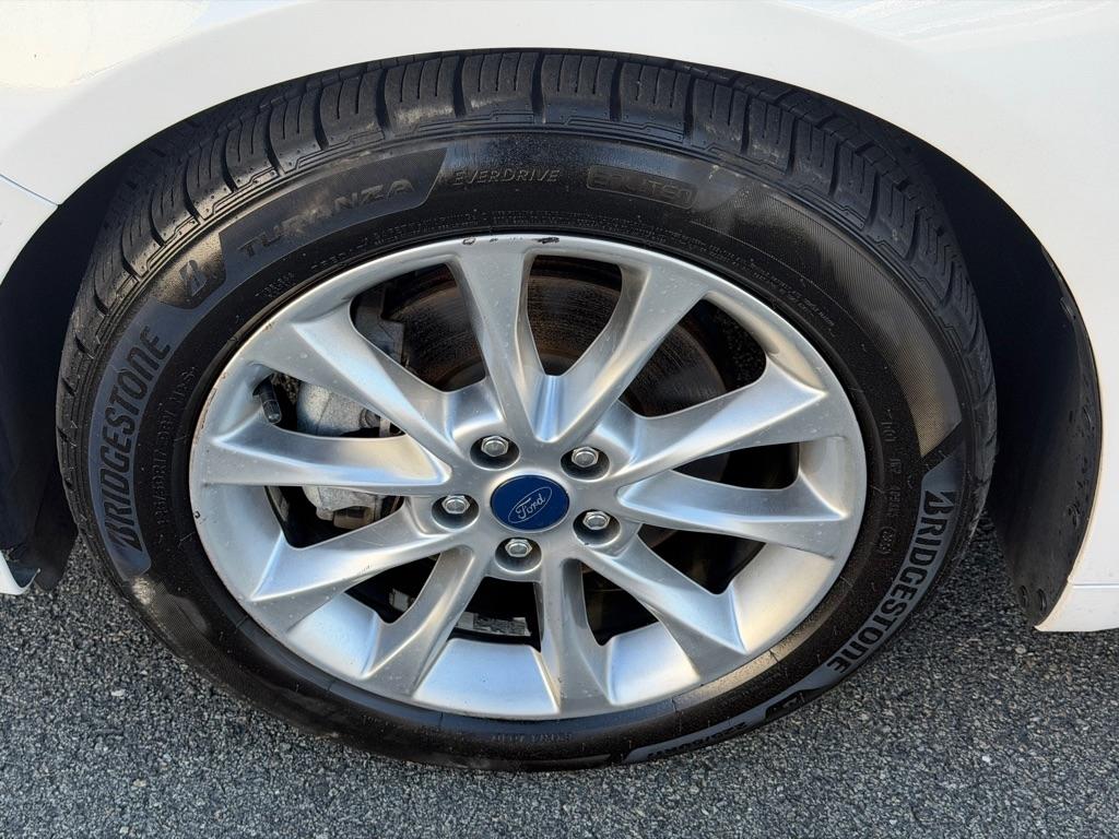 Ford Fusion Hybrid  2017