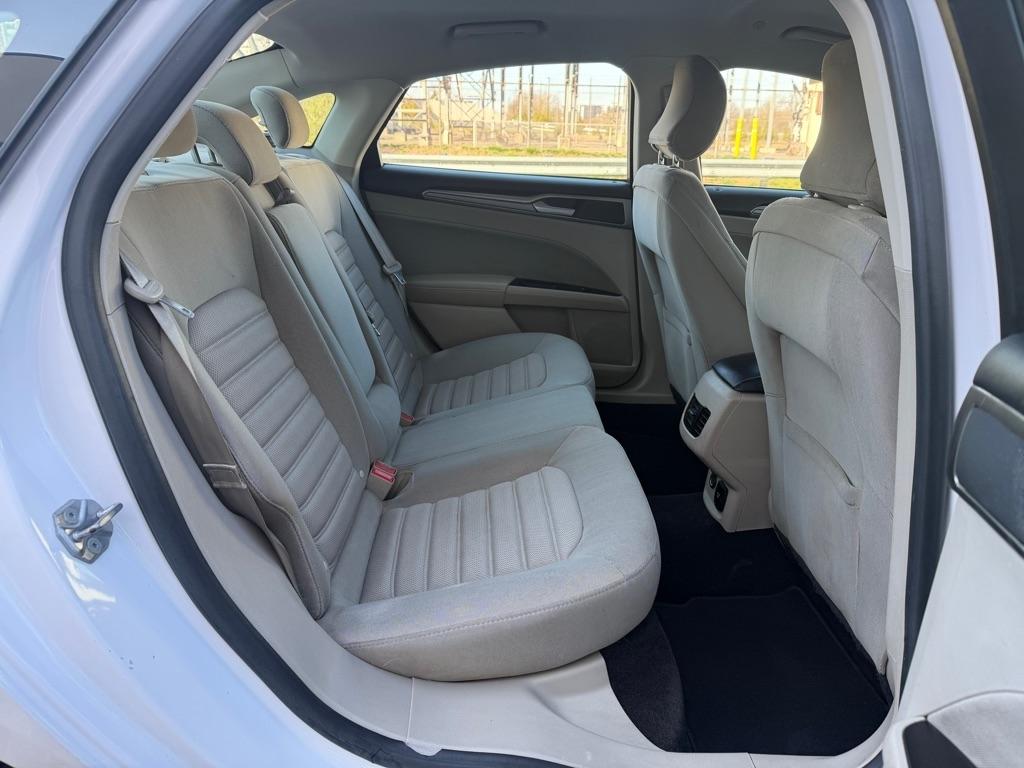 Ford Fusion Hybrid  2017