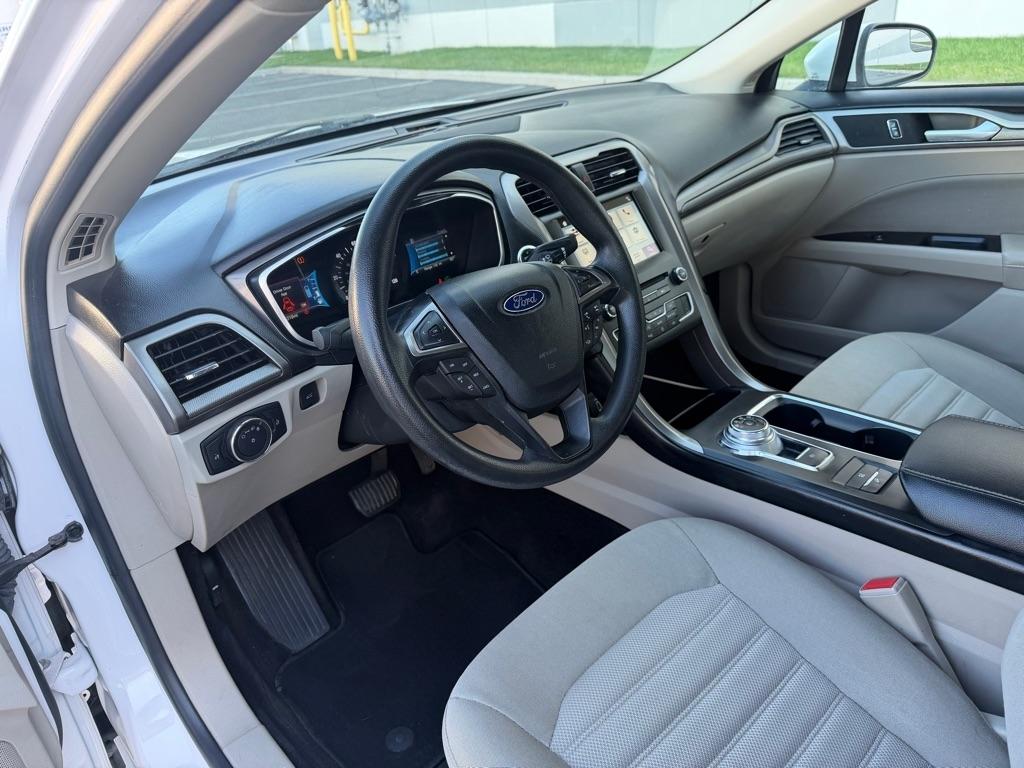 Ford Fusion Hybrid  2017