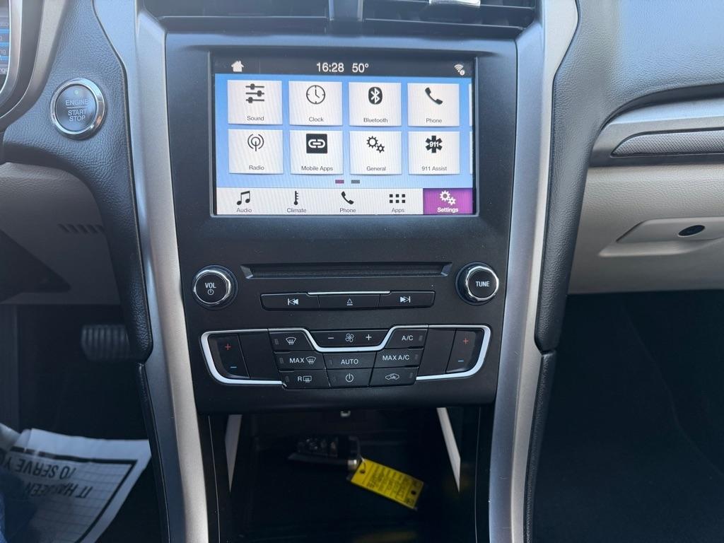 Ford Fusion Hybrid  2017