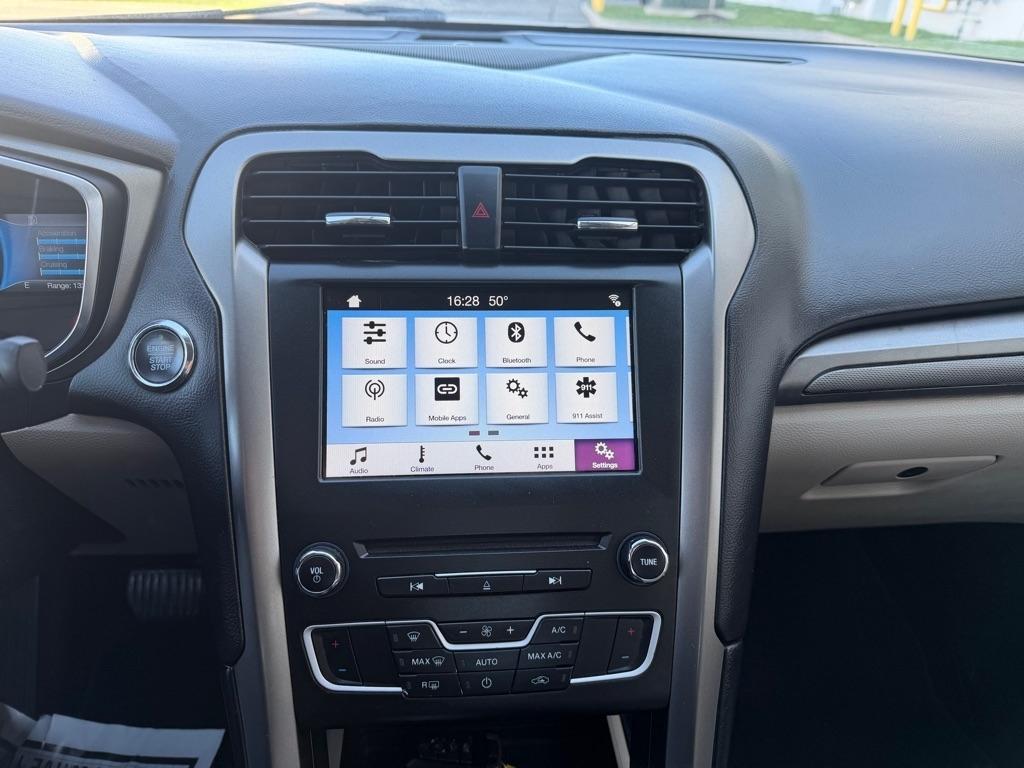 Ford Fusion Hybrid  2017