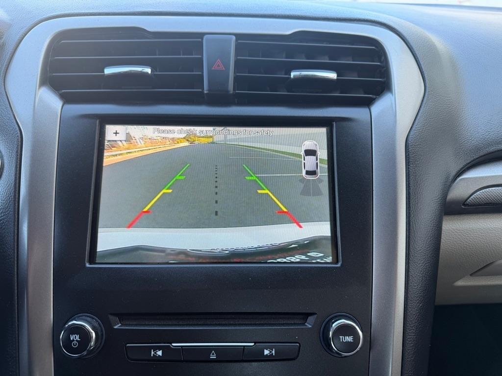 Ford Fusion Hybrid  2017