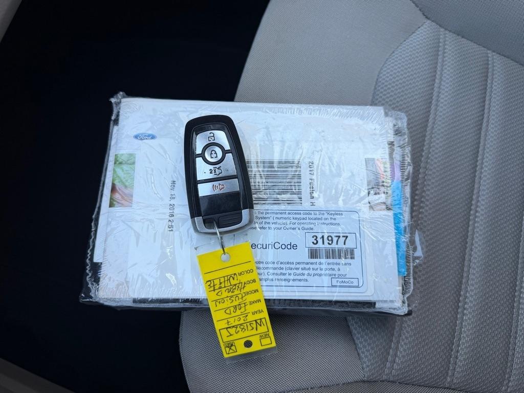 Ford Fusion Hybrid  2017