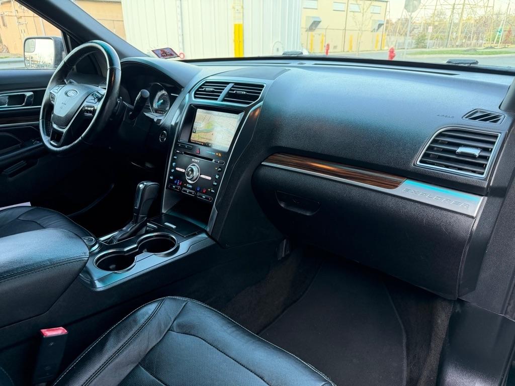 Ford Explorer Limited 4WD 2016