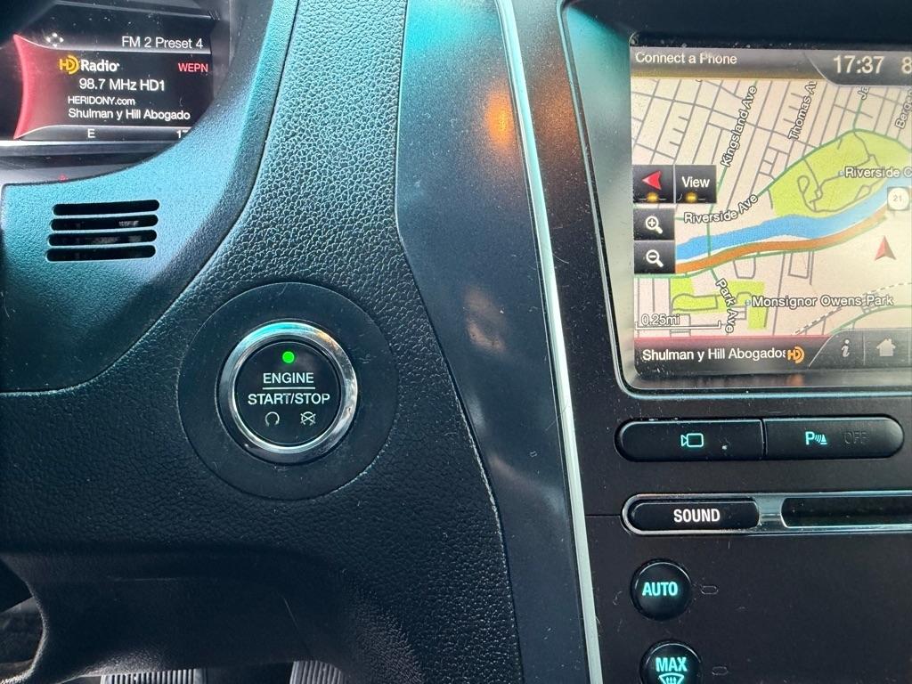 Ford Explorer Limited 4WD 2016