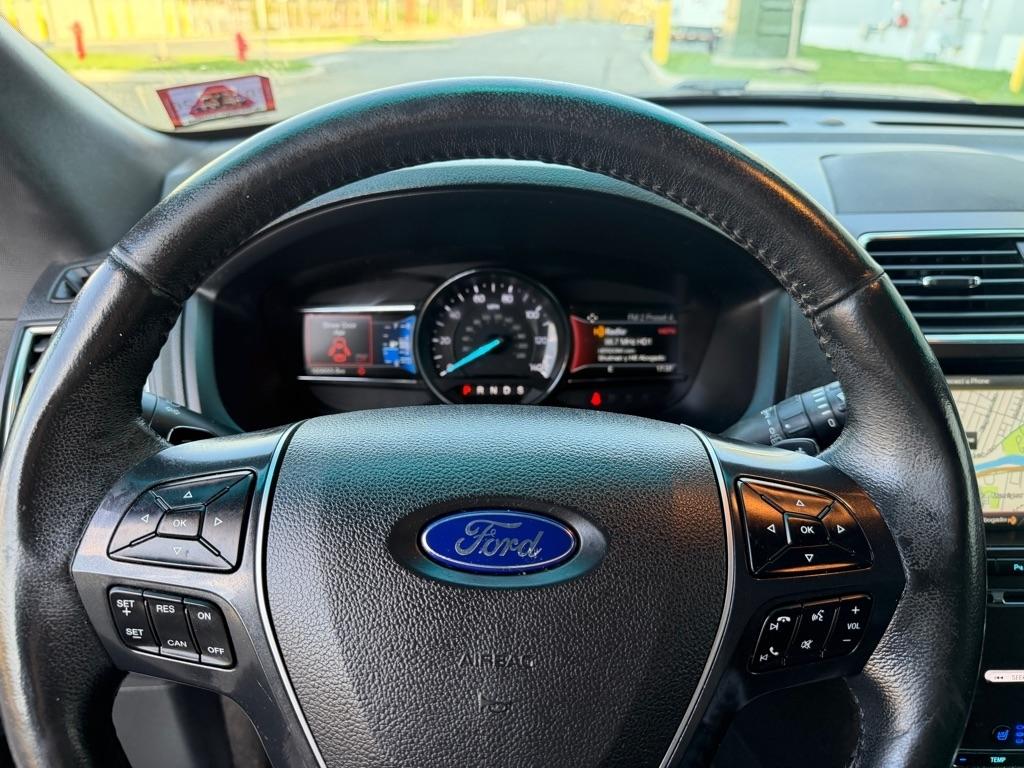 Ford Explorer Limited 4WD 2016