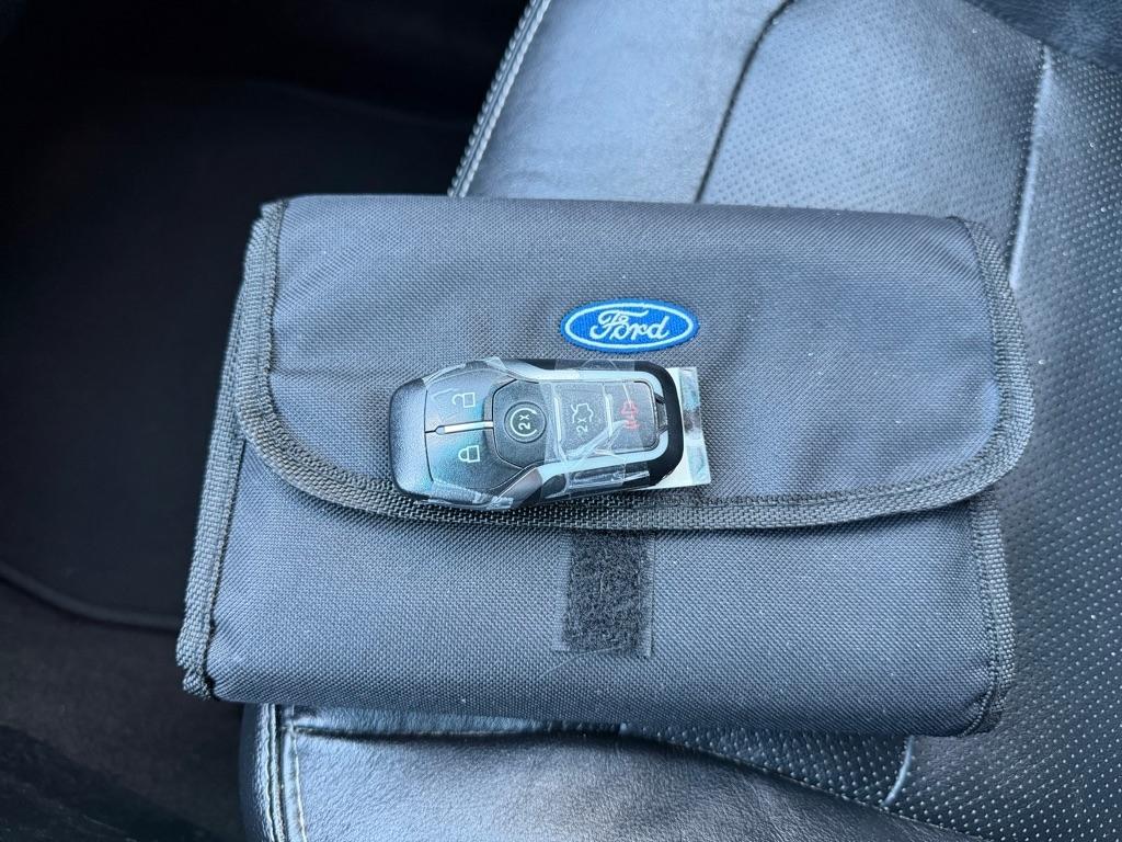 Ford Explorer Limited 4WD 2016