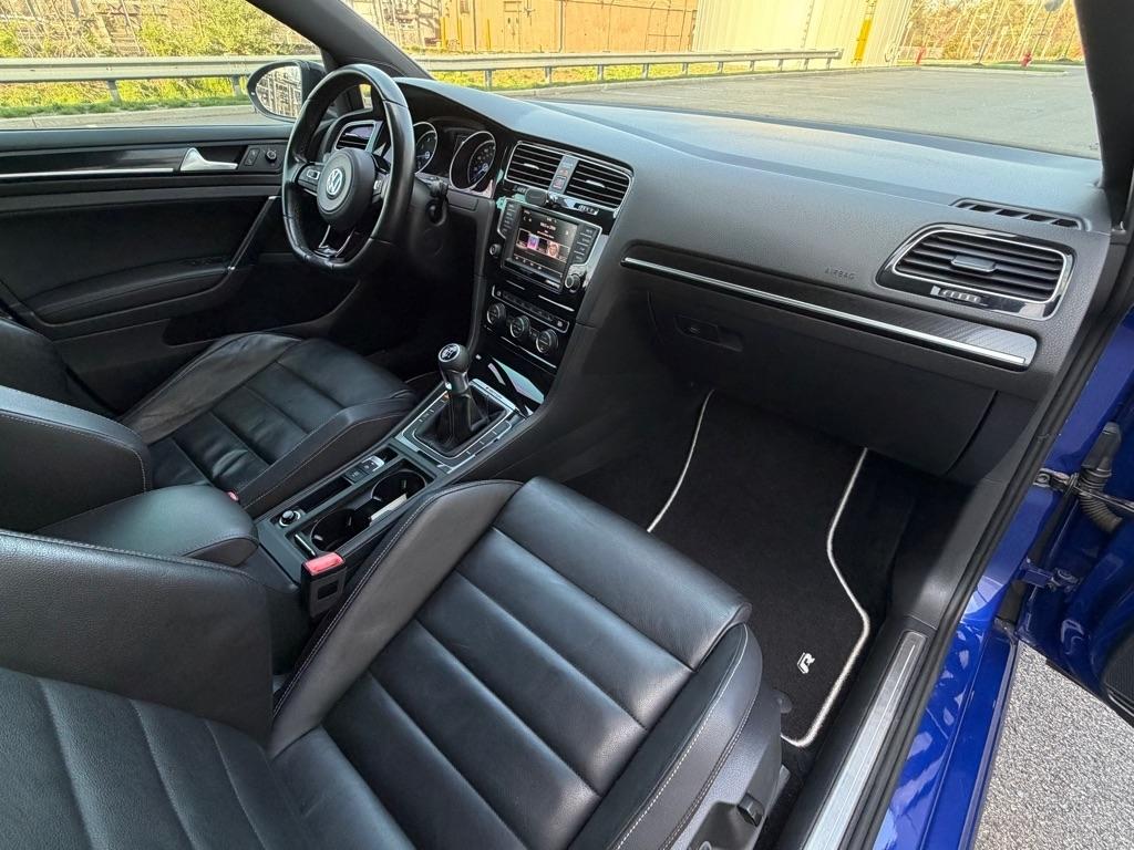 Volkswagen Golf R  2016