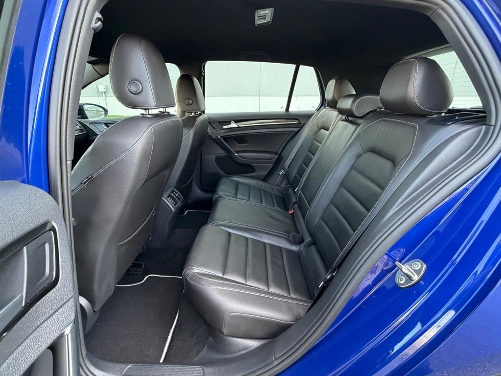 Volkswagen Golf R  2016