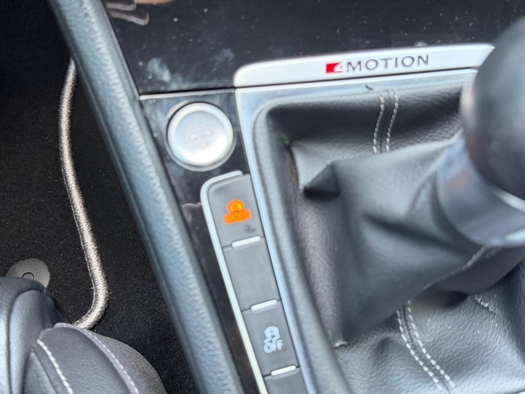 Volkswagen Golf R  2016