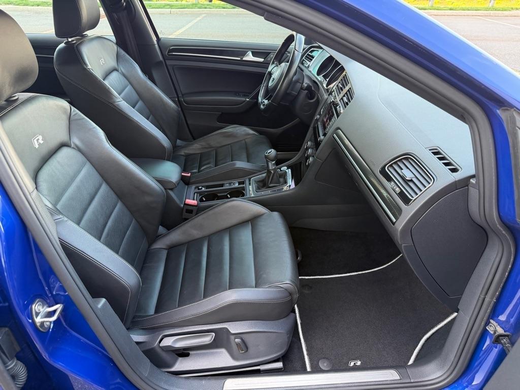 Volkswagen Golf R  2016