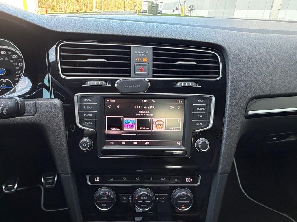 Volkswagen Golf R  2016