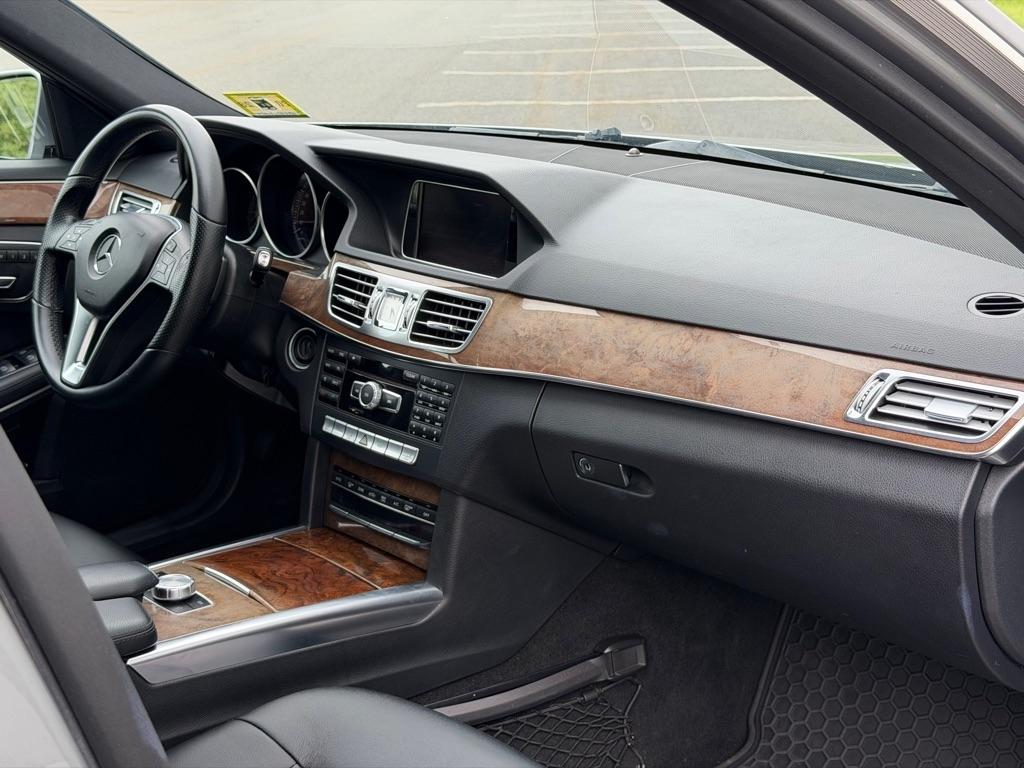 Mercedes-Benz E-Class Wagon  2014
