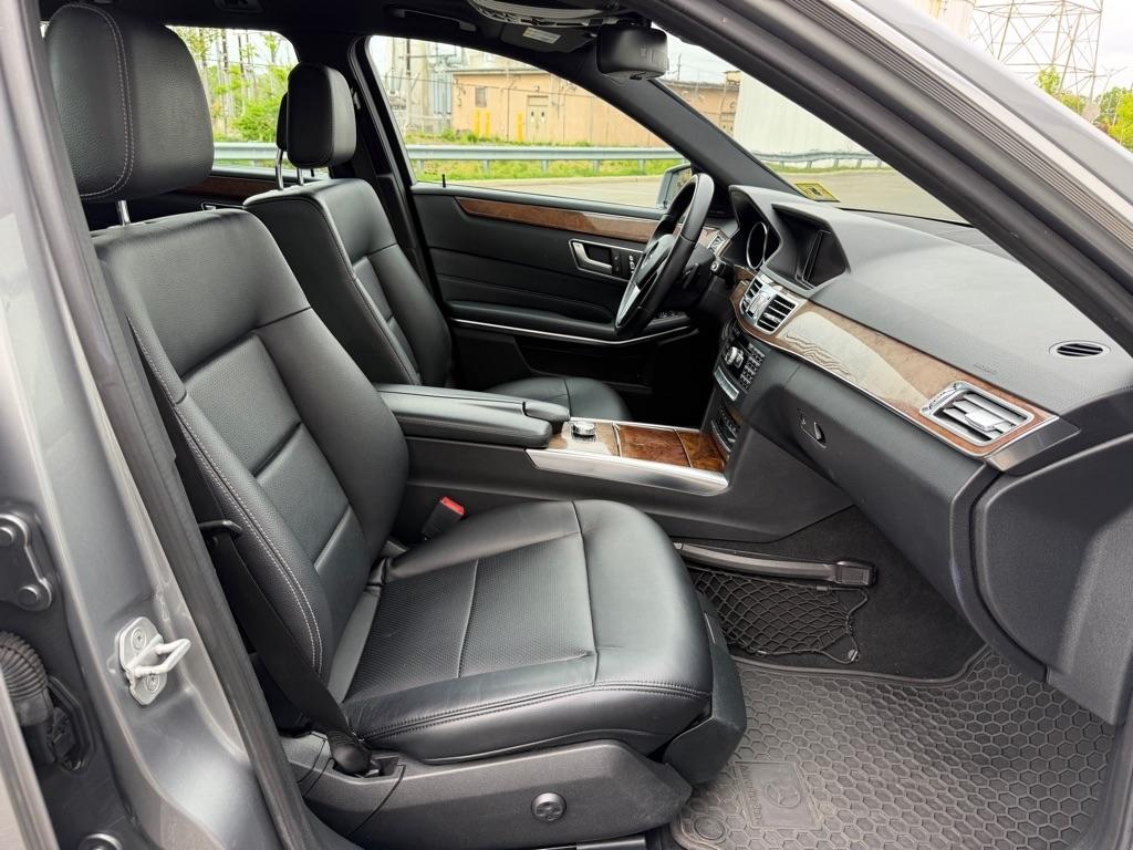 Mercedes-Benz E-Class Wagon  2014