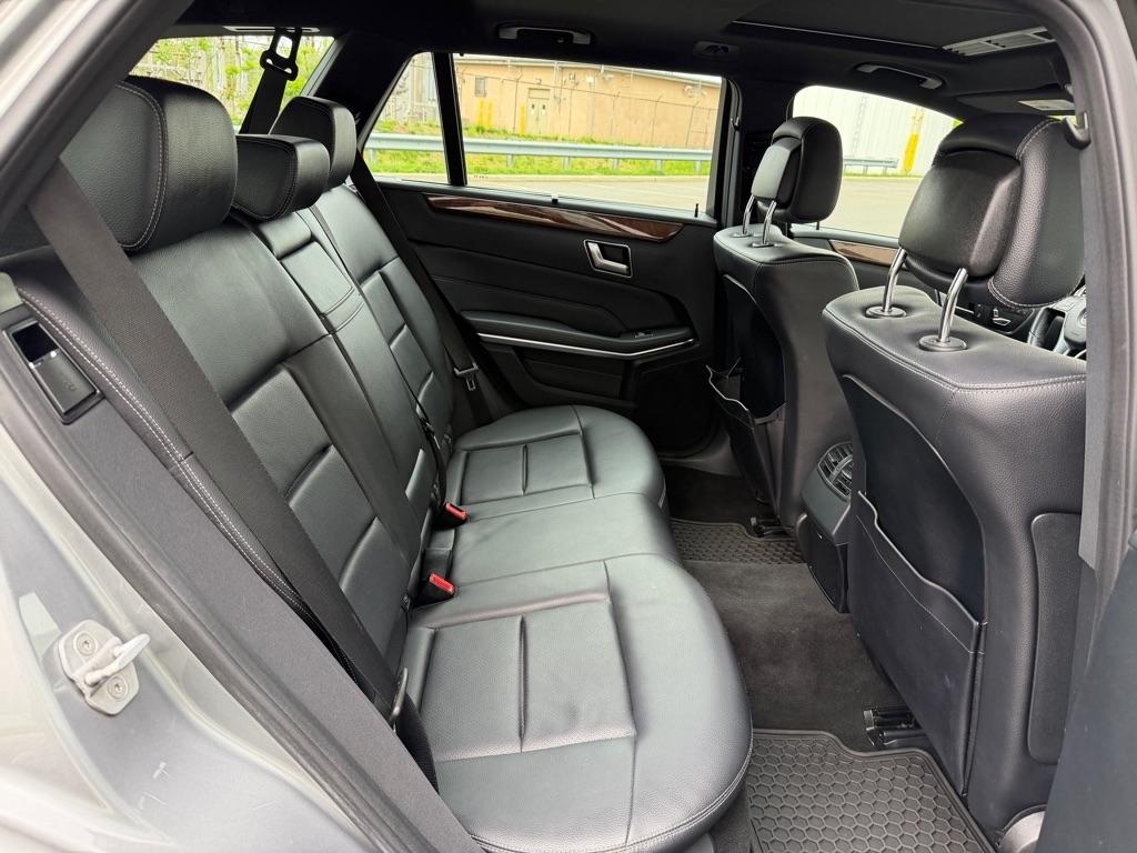 Mercedes-Benz E-Class Wagon  2014