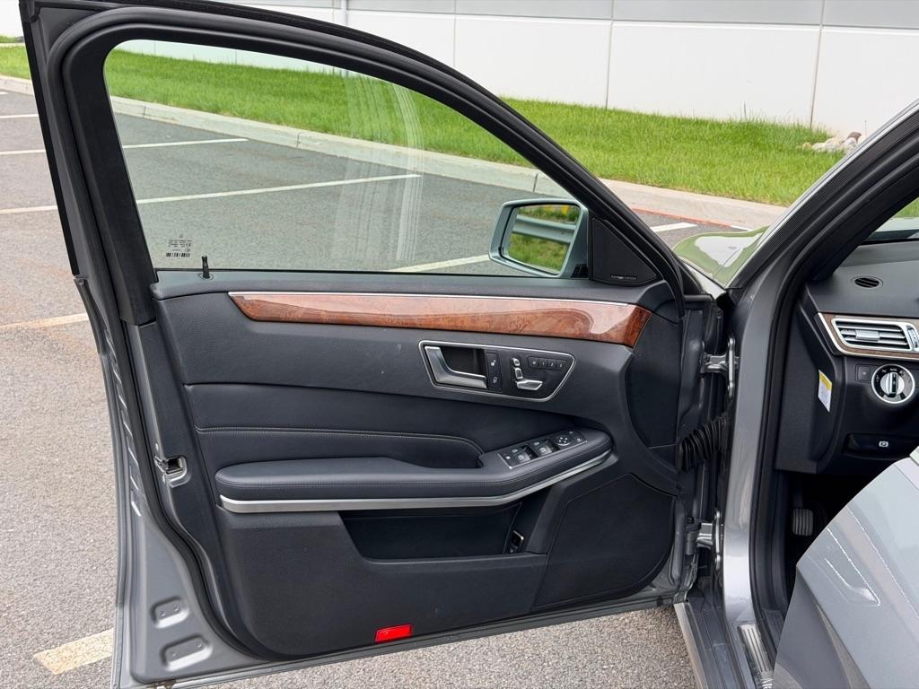 Mercedes-Benz E-Class Wagon  2014