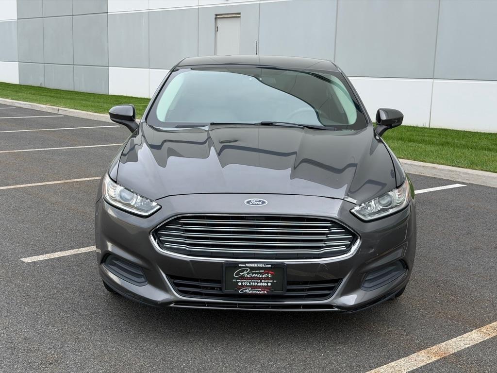 Ford Fusion S 2015