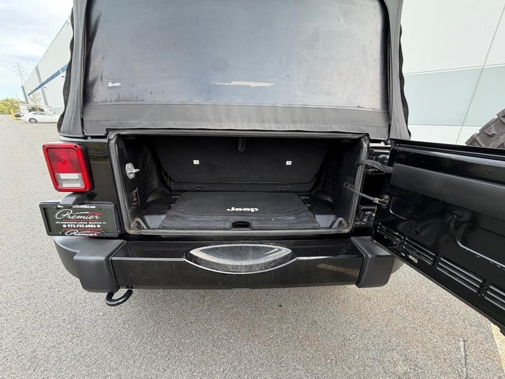 Jeep Wrangler Willys 2 Door 4x4 2014