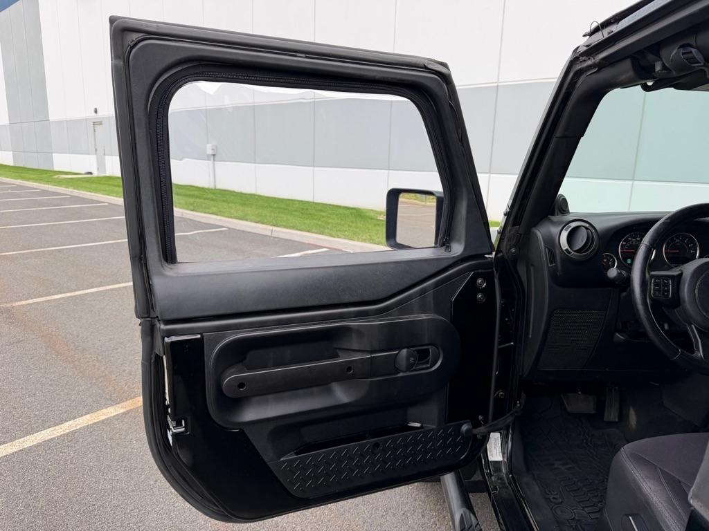 Jeep Wrangler Willys 2 Door 4x4 2014