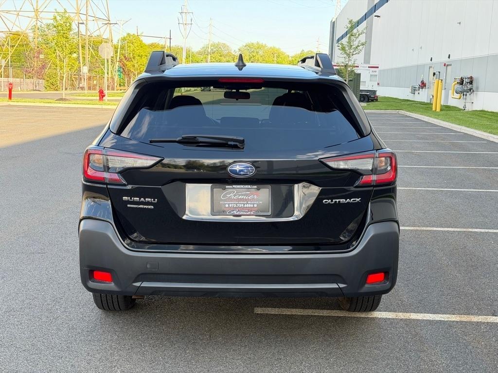 Subaru Outback  2023