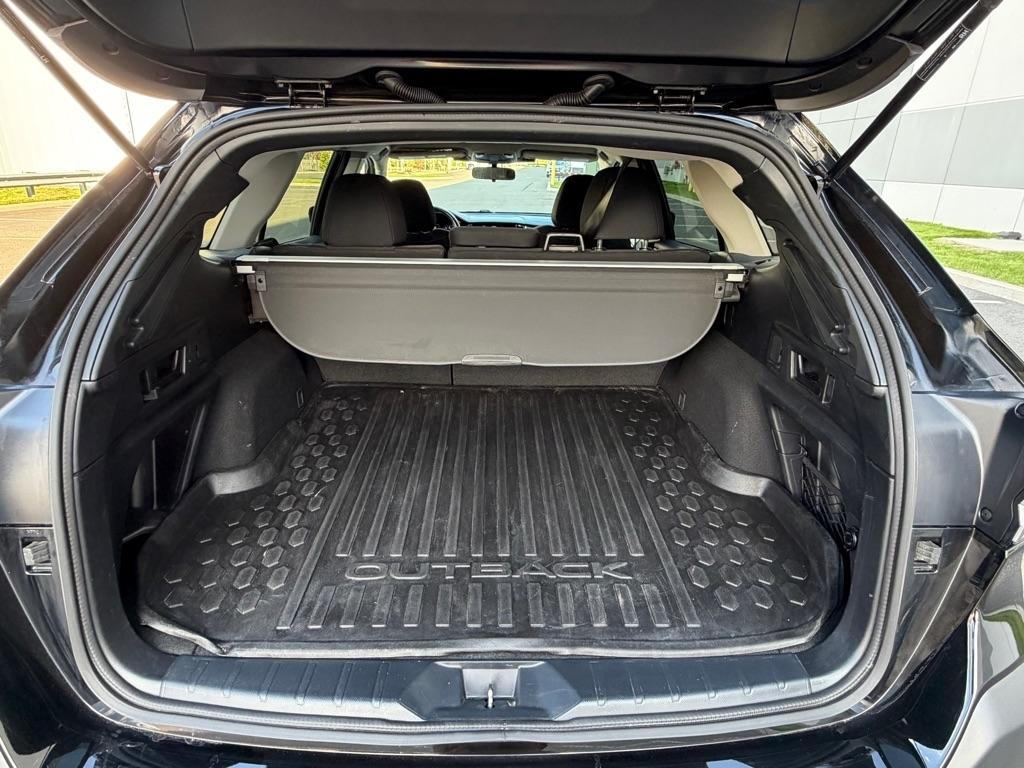 Subaru Outback  2023