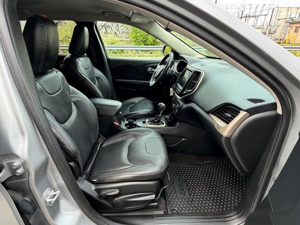 Jeep Cherokee Latitude 4WD 2015