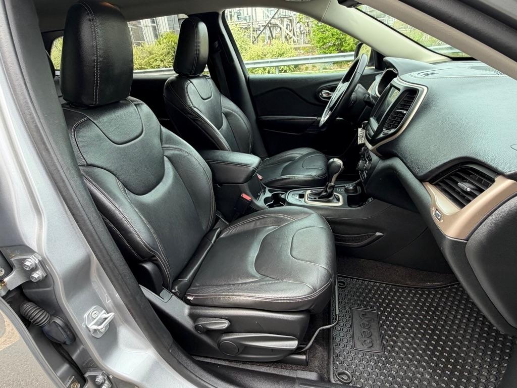 Jeep Cherokee Latitude 4WD 2015