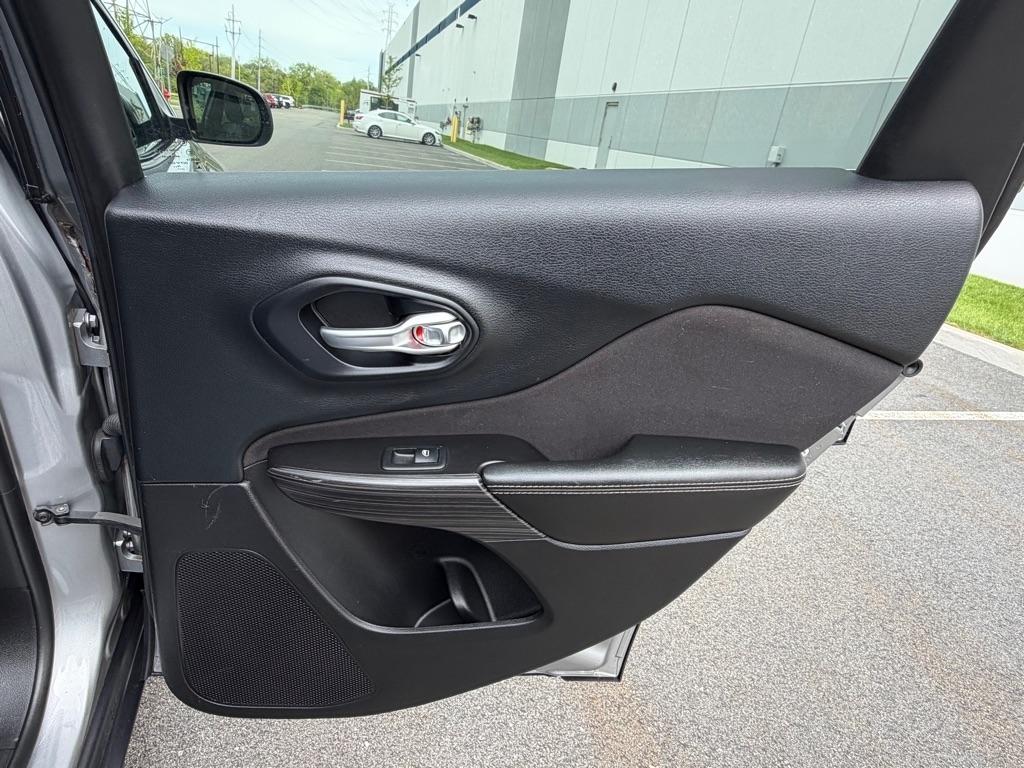 Jeep Cherokee Latitude 4WD 2015