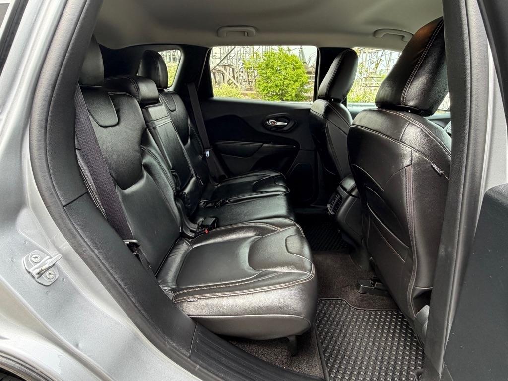 Jeep Cherokee Latitude 4WD 2015