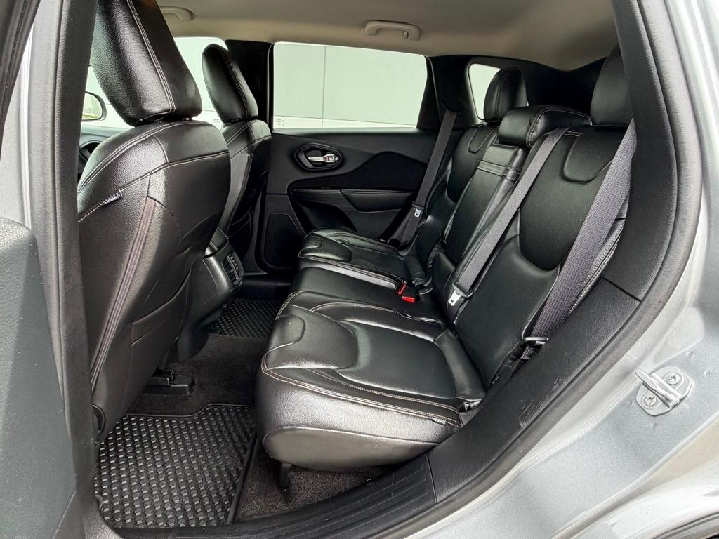 Jeep Cherokee Latitude 4WD 2015