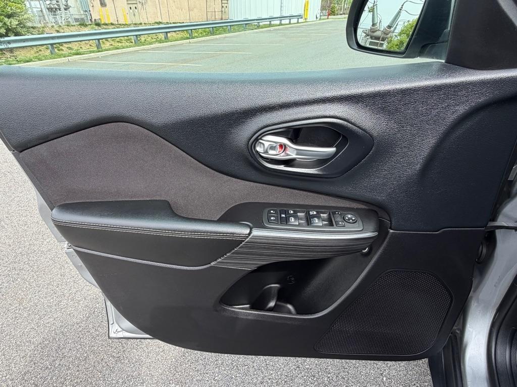 Jeep Cherokee Latitude 4WD 2015