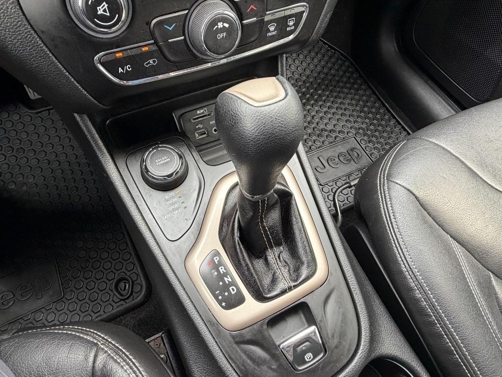 Jeep Cherokee Latitude 4WD 2015