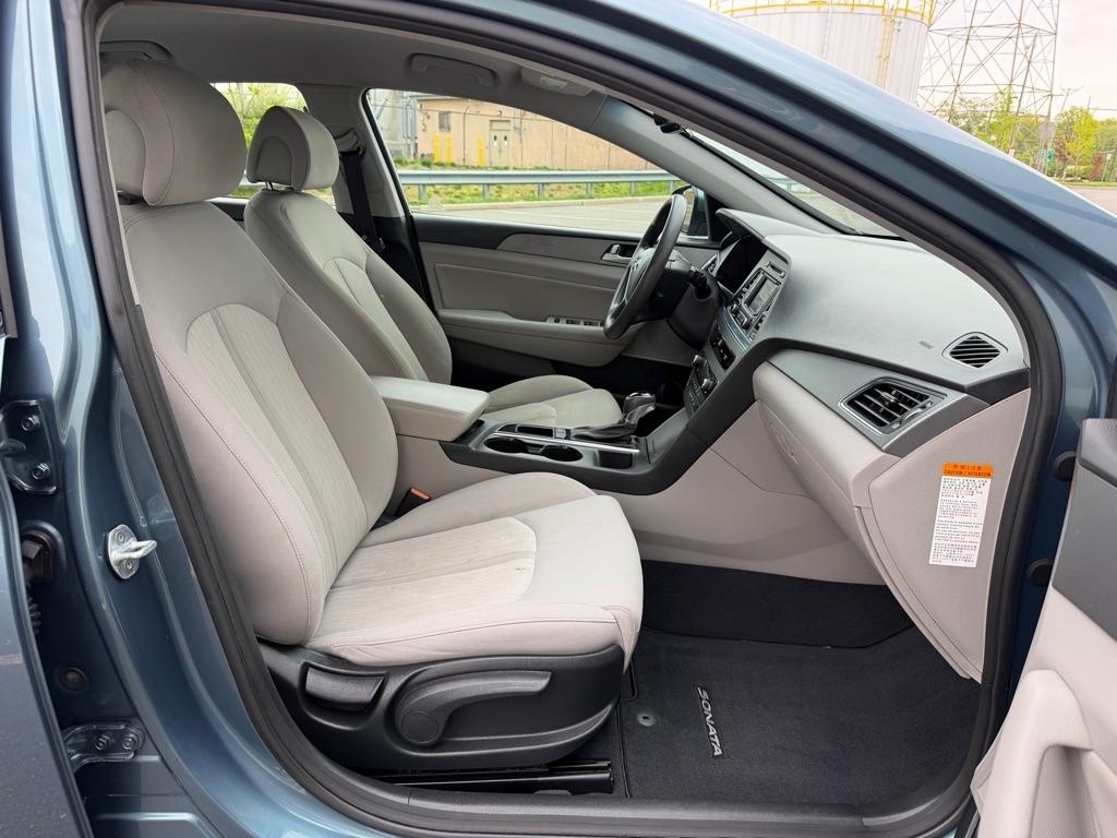 Hyundai Sonata Hybrid  2016