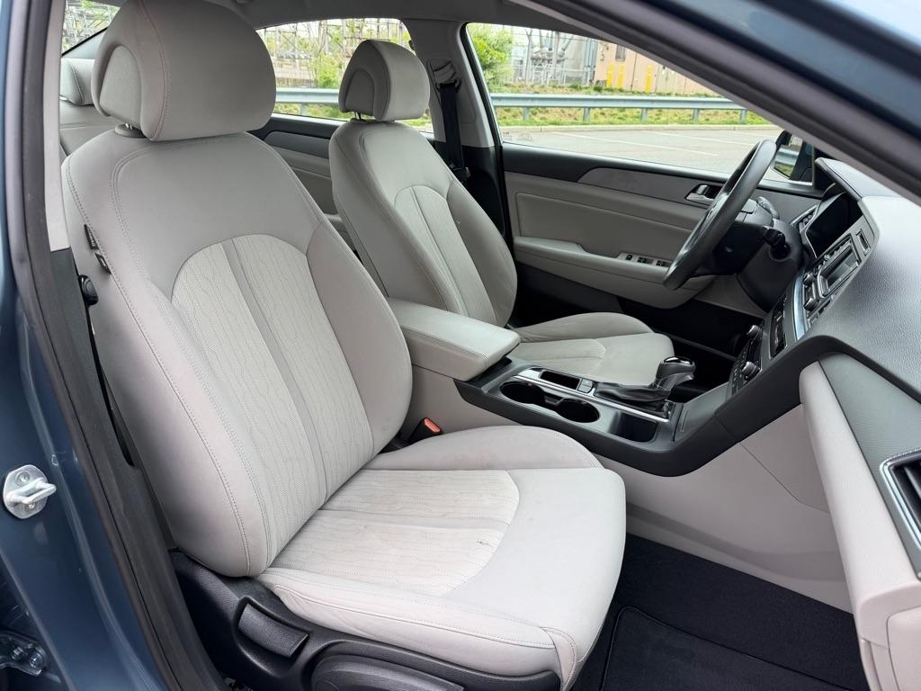 Hyundai Sonata Hybrid  2016