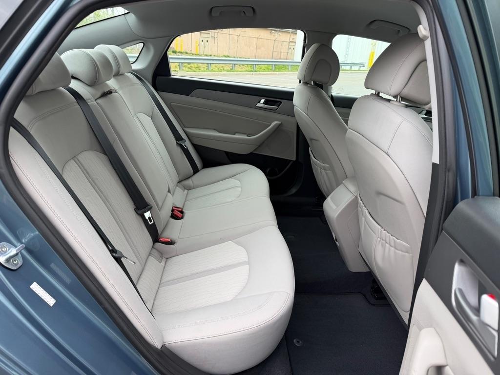 Hyundai Sonata Hybrid  2016